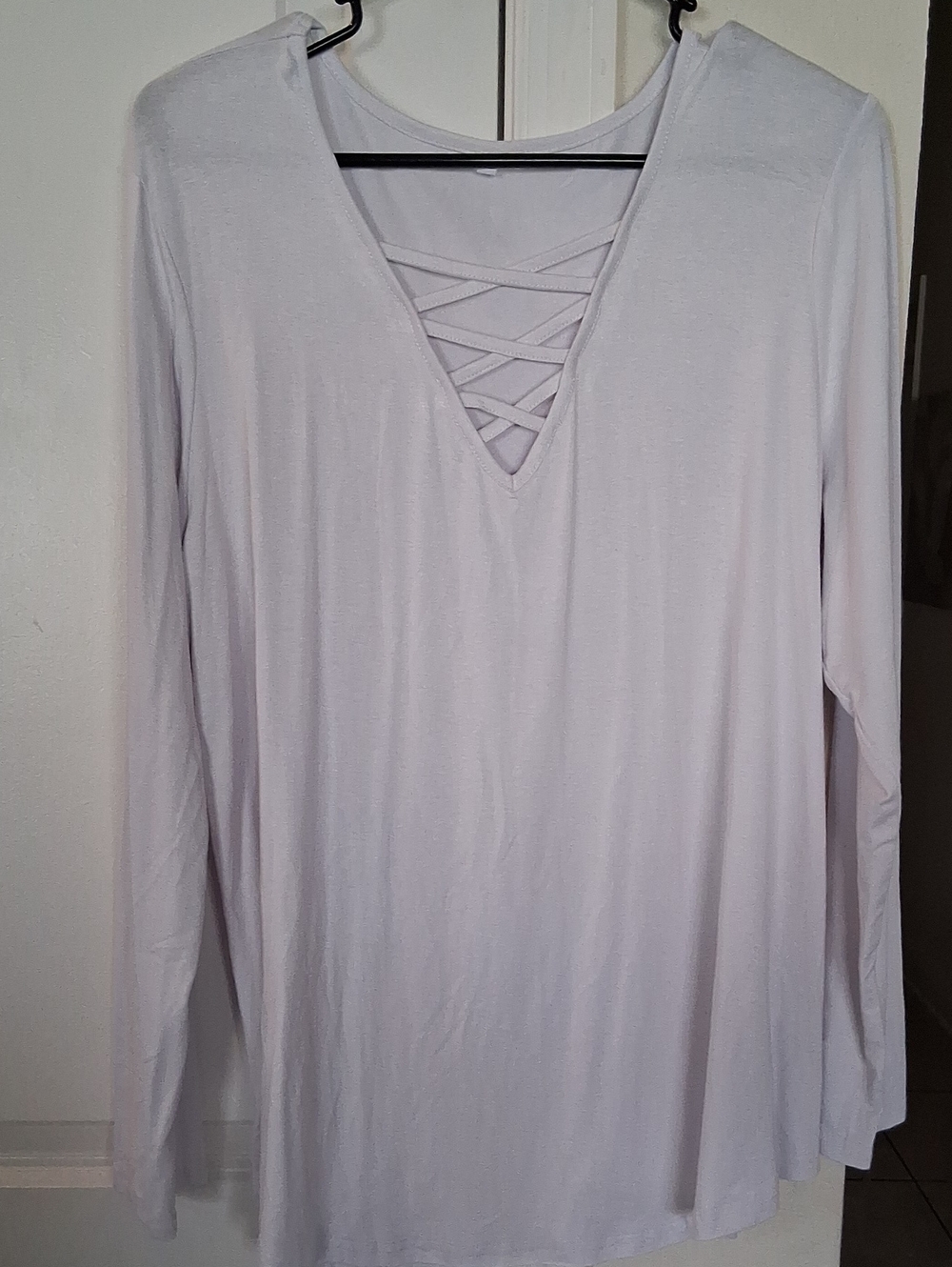 Long Sleeve Crisscross V-Neck Women's Top - White